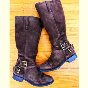 Gorgeous Clarks Suede Boots!